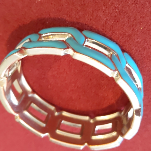 4 for $50 Lot of 2 Spring Close Turquoise and Silver Colored Fashion Bracelets - Picture 5 of 6